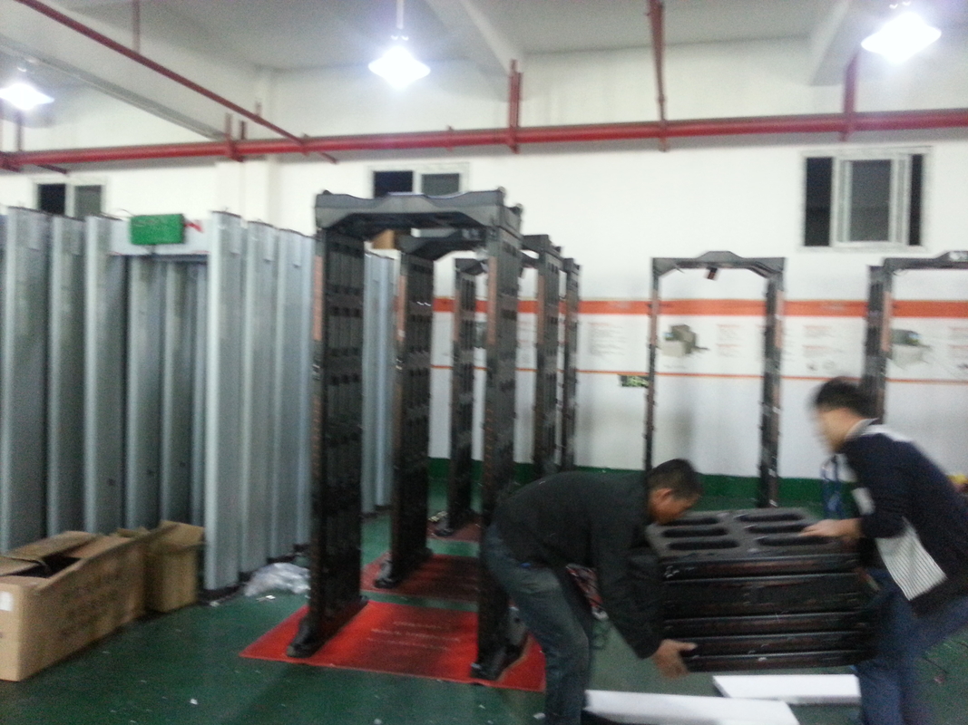 Foldable Walk Through Metal Detector For Security Inspection , 1 Coin Sensitivity